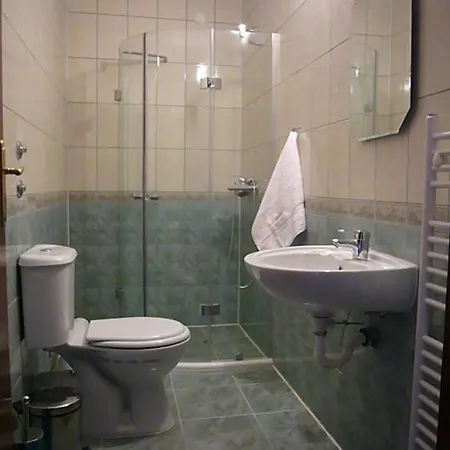 Momchil Unak Guest house 2*